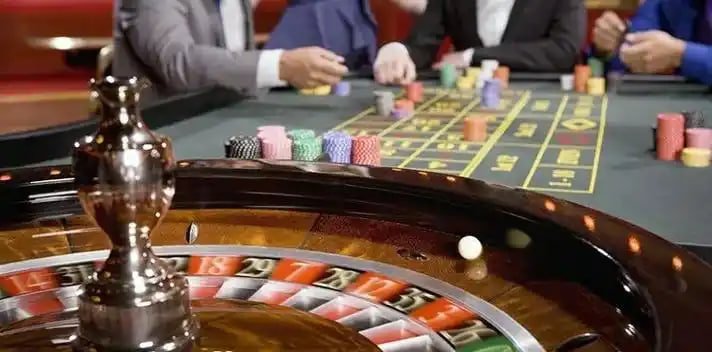 Fitur Monster Triple untuk pengguna dewasa